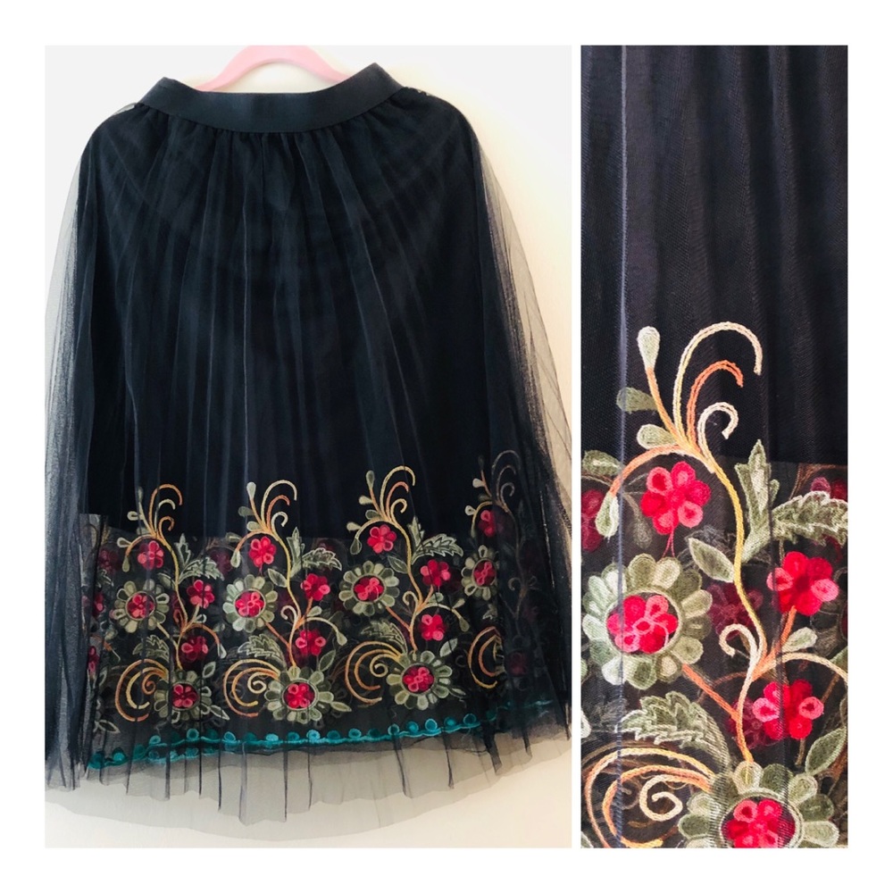 Women’s skirt